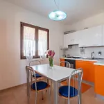 Elegante Vista Mare