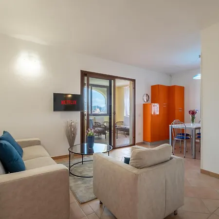 Elegante Vista Mare Appartement Olbia